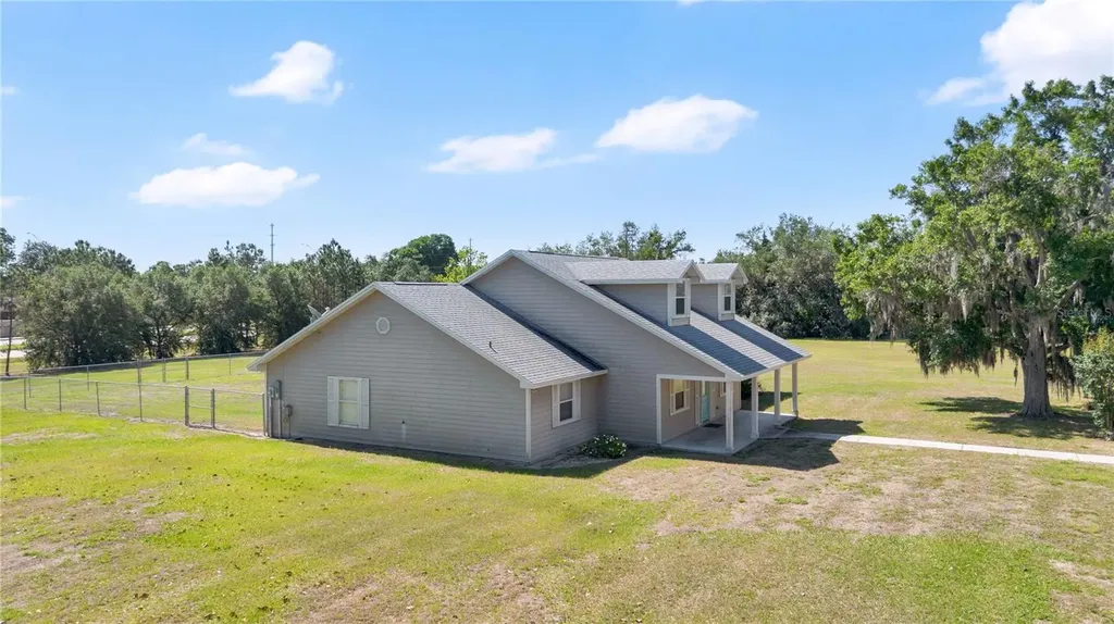 2105 Clubhouse Road Lakeland FL 33813