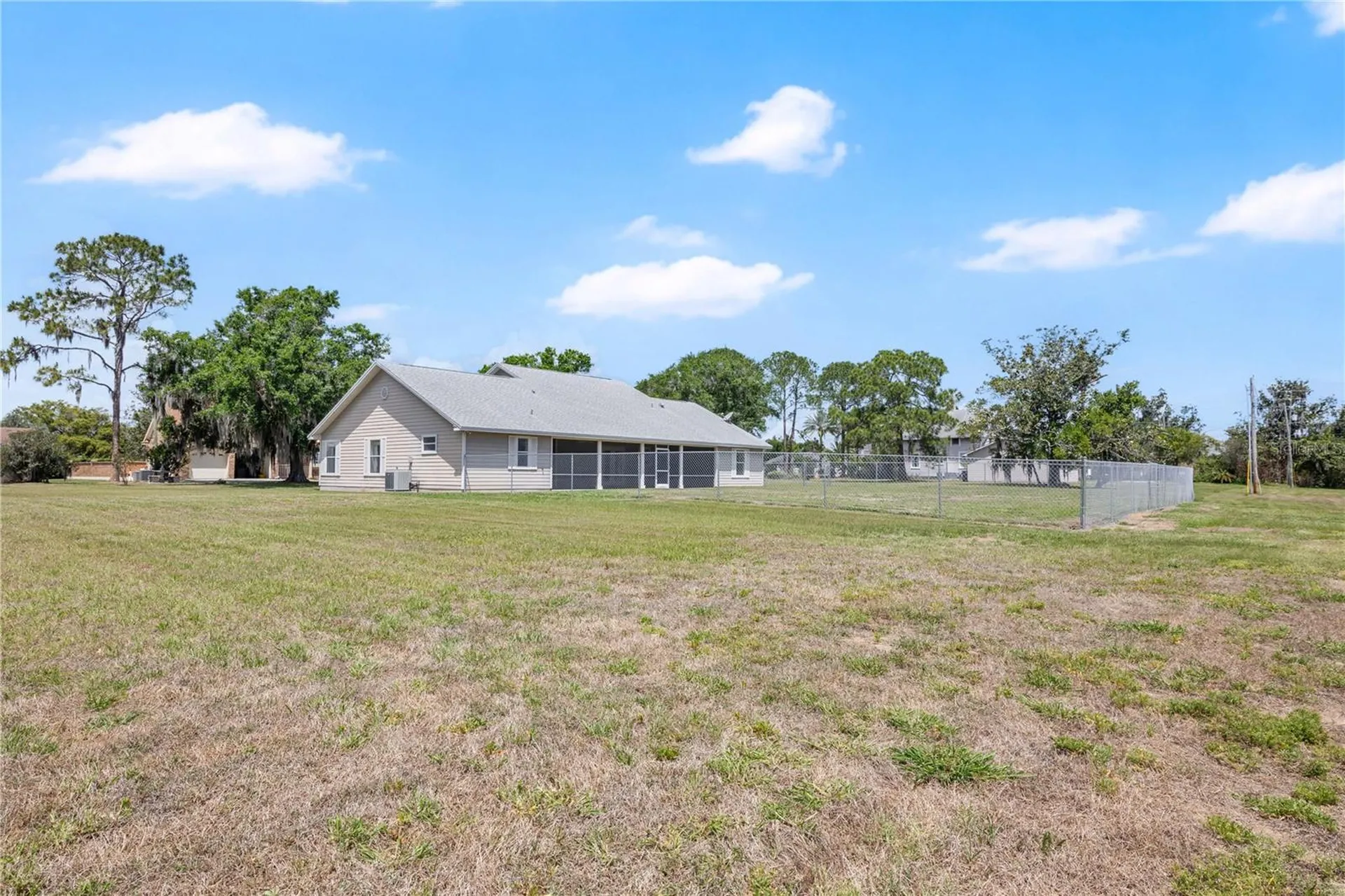2105 Clubhouse Road Lakeland FL 33813