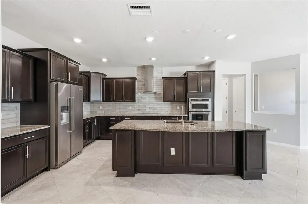 18760 Birchwood Groves Drive Lutz FL 33558