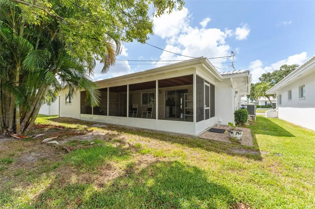 4517 101st Avenue N Pinellas Park FL 33782