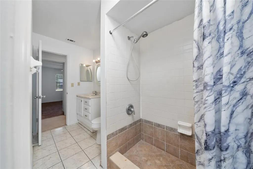 632 Deauville Court Kissimmee FL 34758