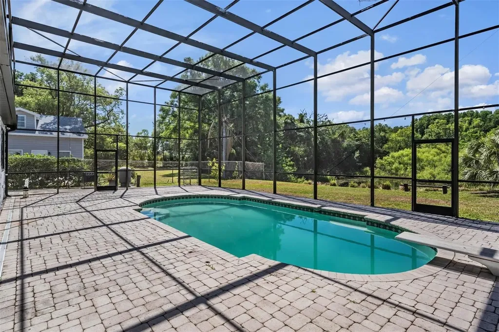 3304 Moran Road Tampa FL 33618