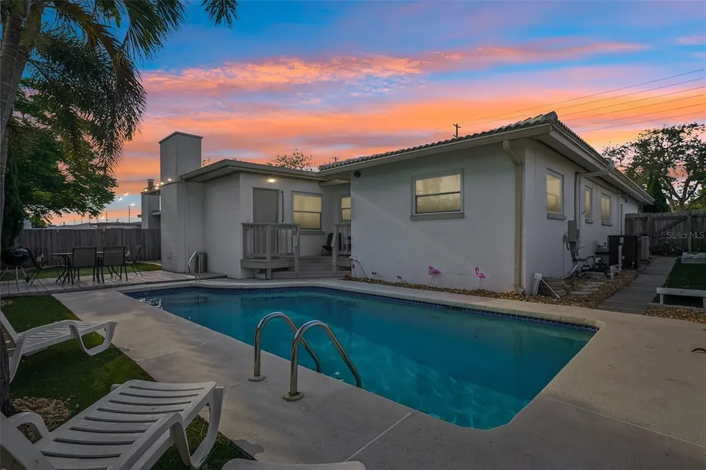 13625 86th Avenue Seminole FL 33776