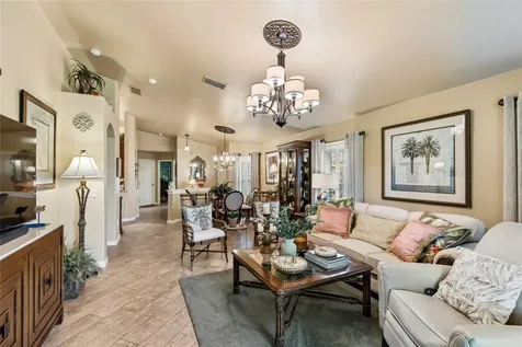 800 Vineyard Way Poinciana FL 34759