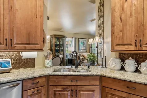 800 Vineyard Way Poinciana FL 34759
