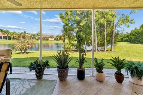 800 Vineyard Way Poinciana FL 34759