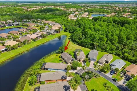 800 Vineyard Way Poinciana FL 34759