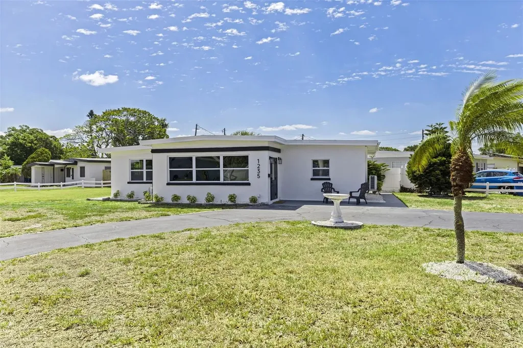 1235 45th Street N St Petersburg FL 33713