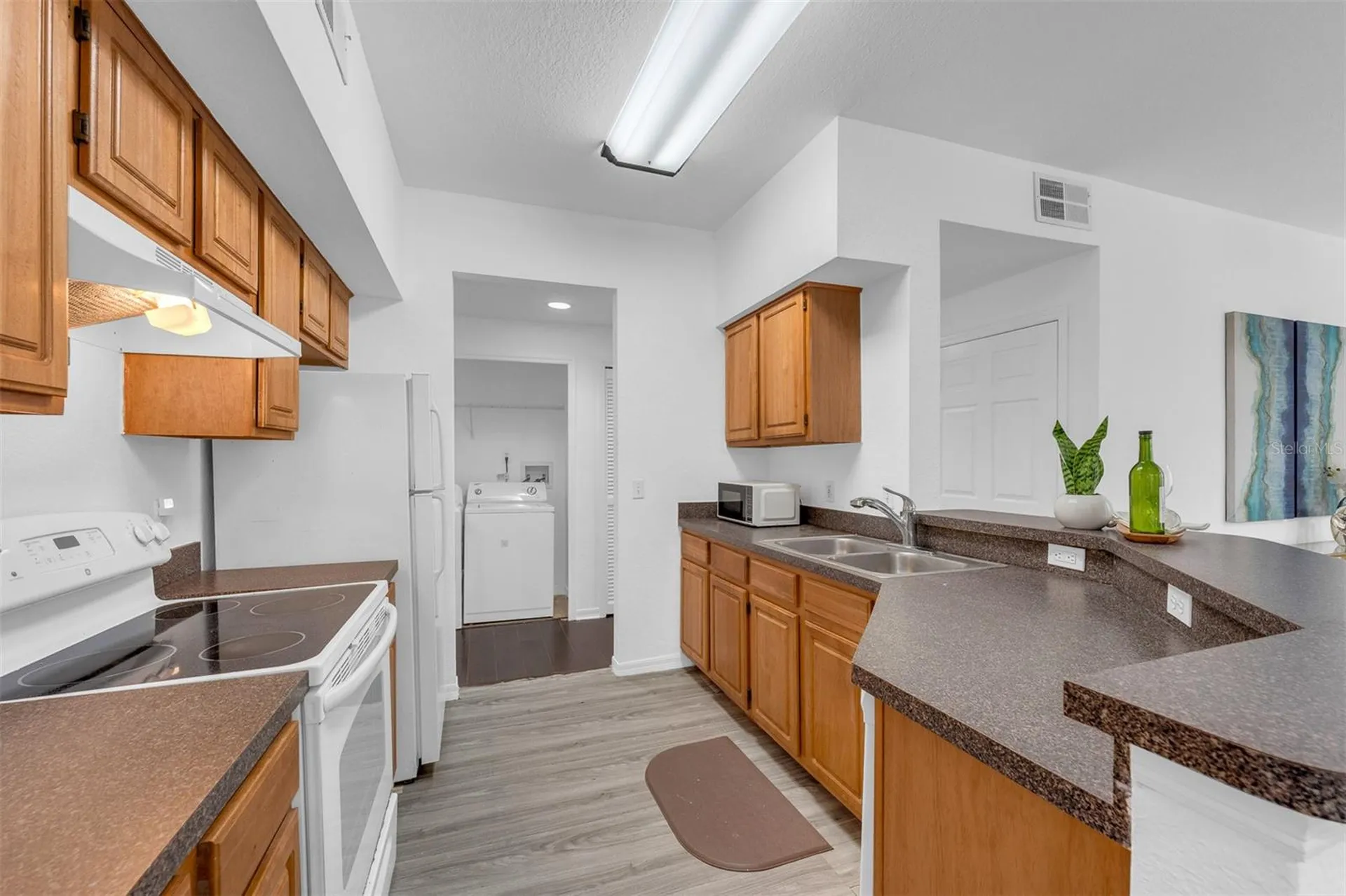 5975 Westgate Drive Orlando FL 32835