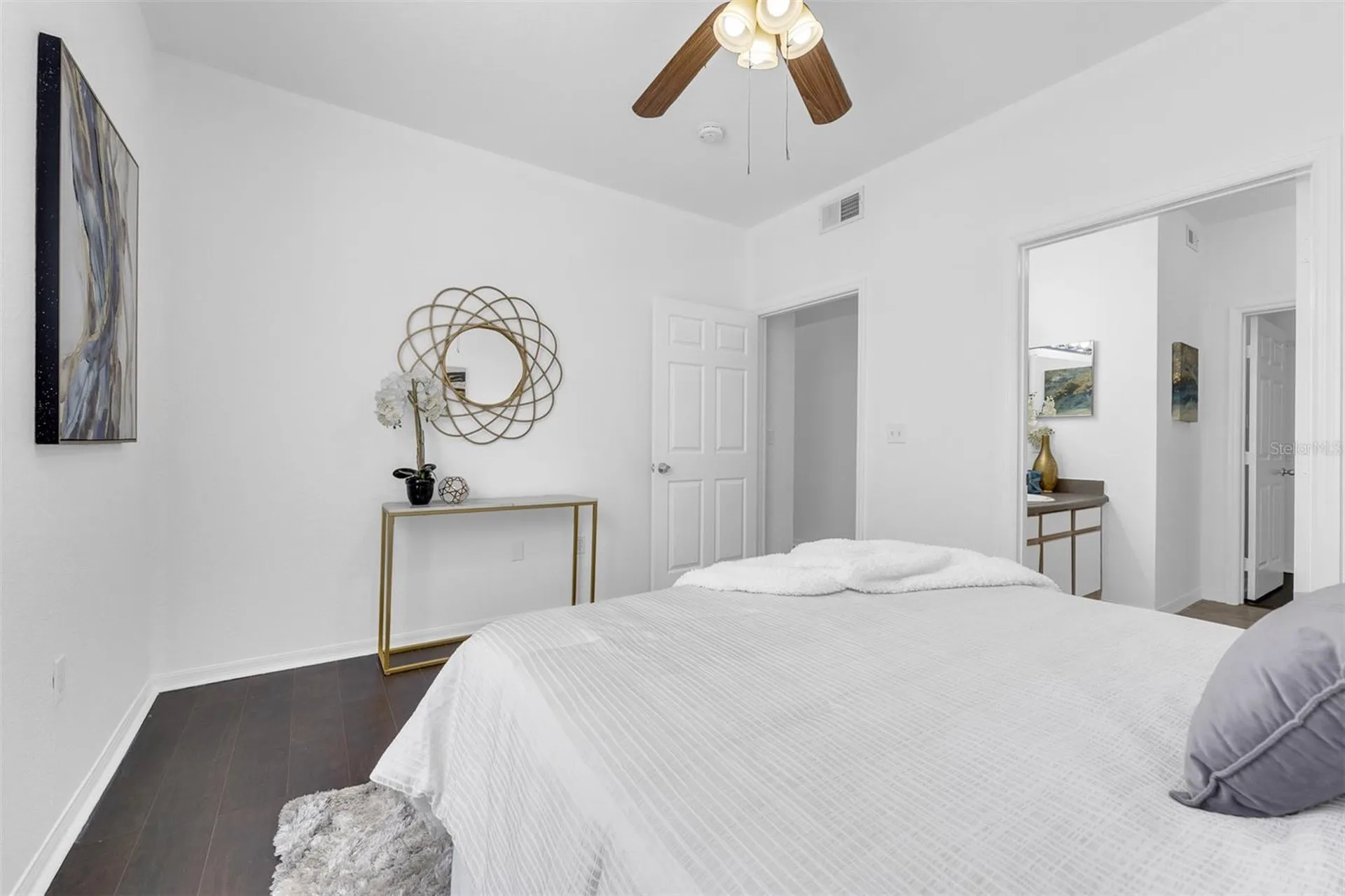 5975 Westgate Drive Orlando FL 32835