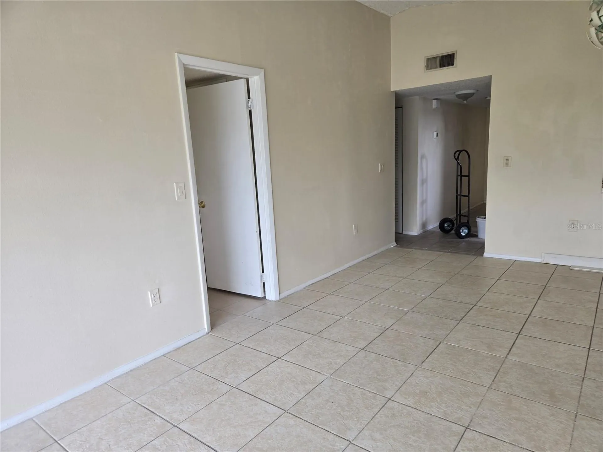 1054 Lotus Cove Court Altamonte Springs FL 32714