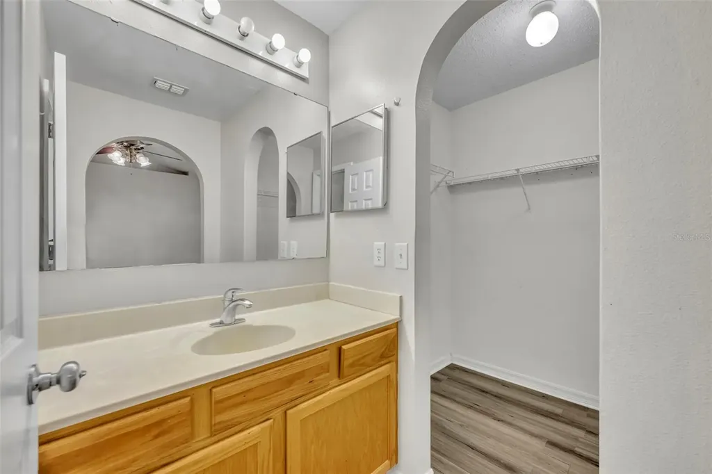 3147 Whispering Trails Street Winter Haven FL 33884
