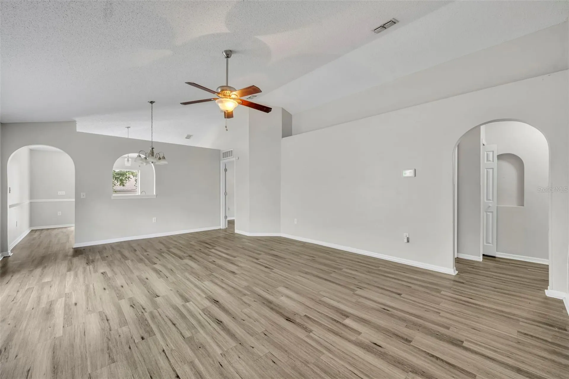 3147 Whispering Trails Street Winter Haven FL 33884