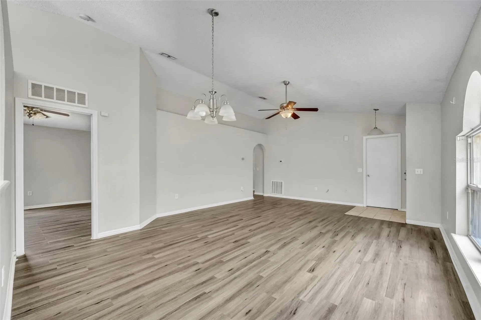 3147 Whispering Trails Street Winter Haven FL 33884