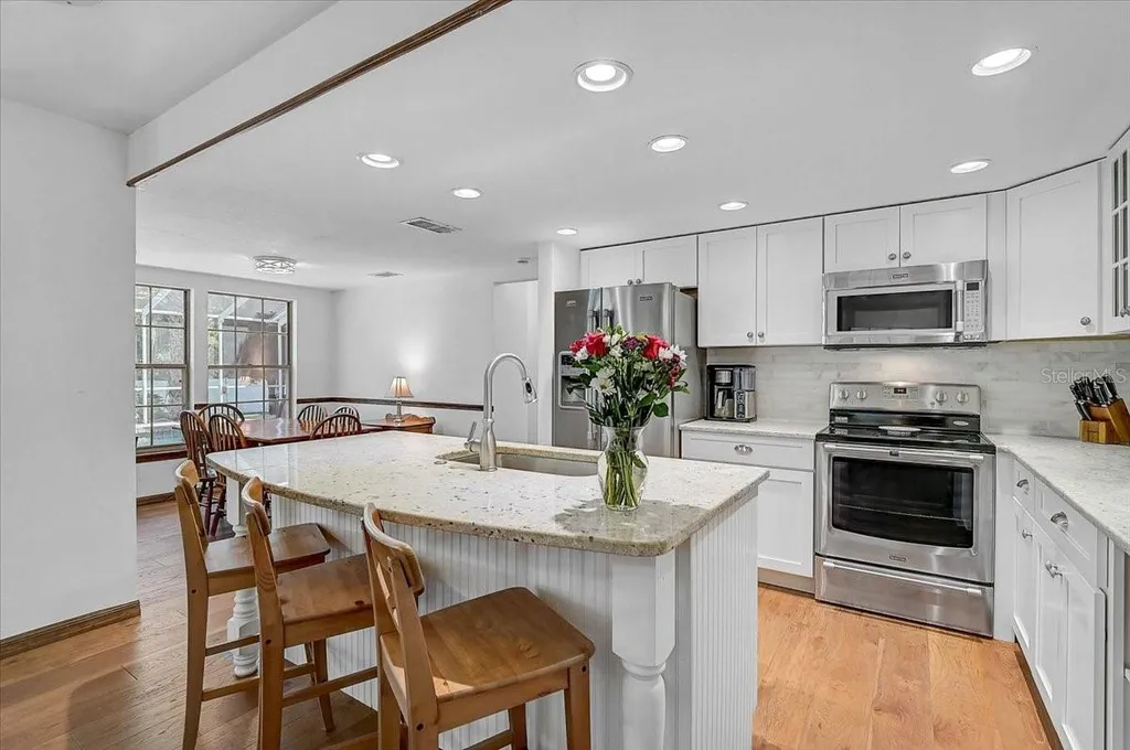 3328 Tobero Lane Sarasota FL 34235