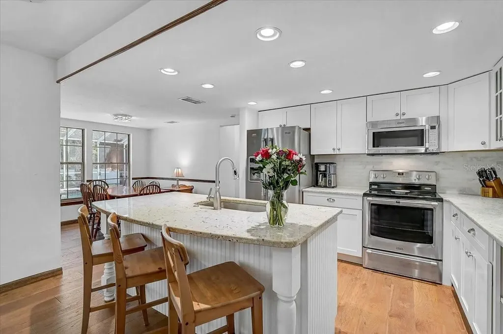 3328 Tobero Lane Sarasota FL 34235