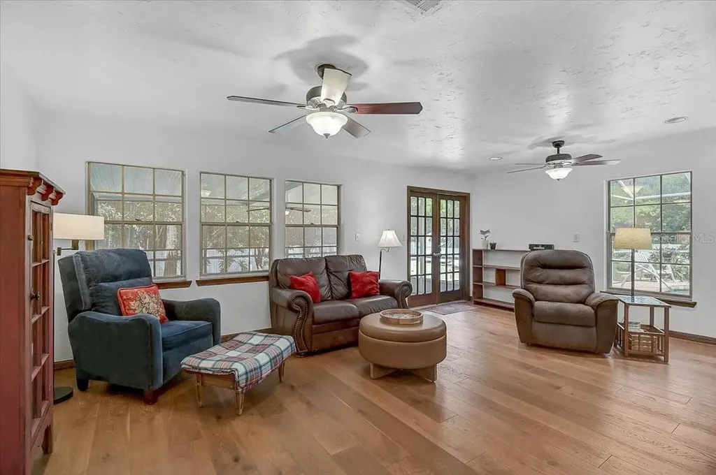 3328 Tobero Lane Sarasota FL 34235