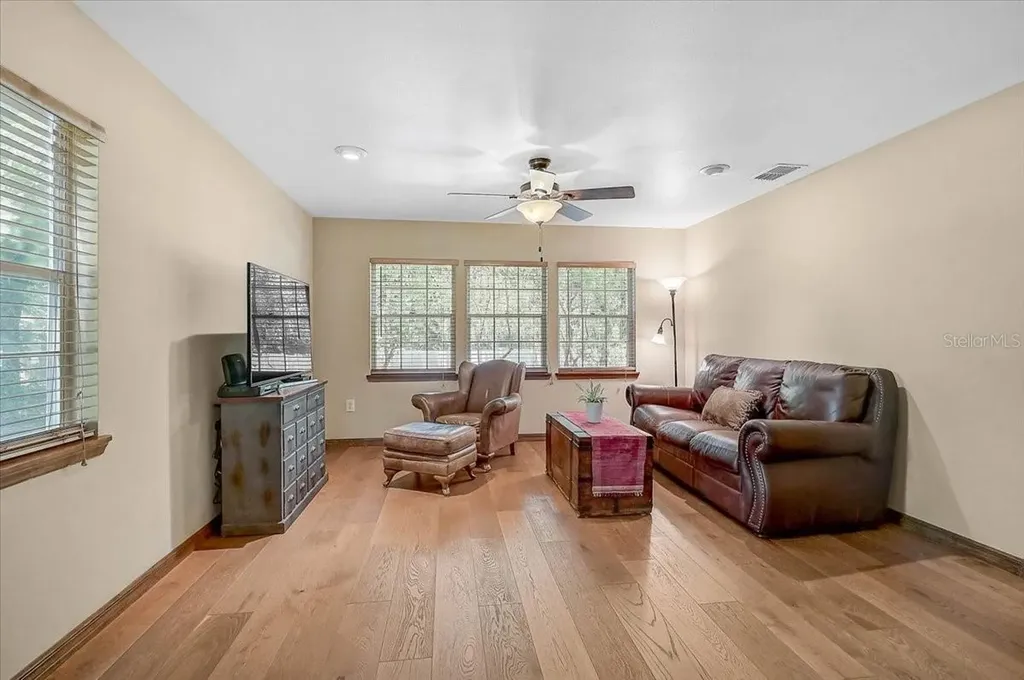 3328 Tobero Lane Sarasota FL 34235