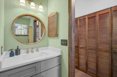 3328 Tobero Lane Sarasota FL 34235