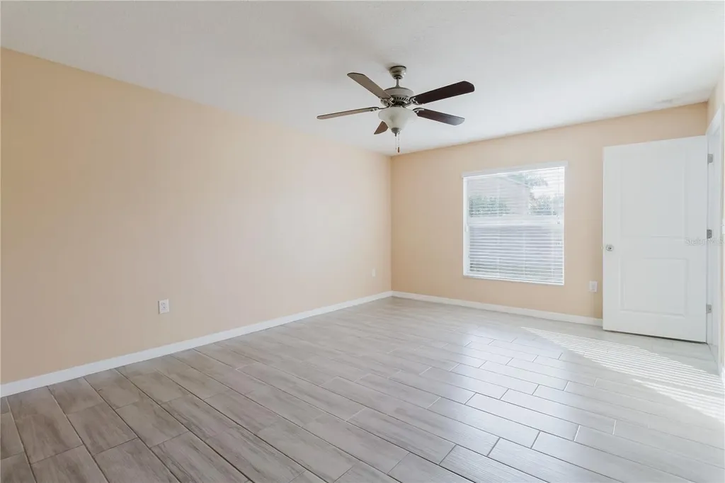 304 Cascade Bend Ruskin FL 33570