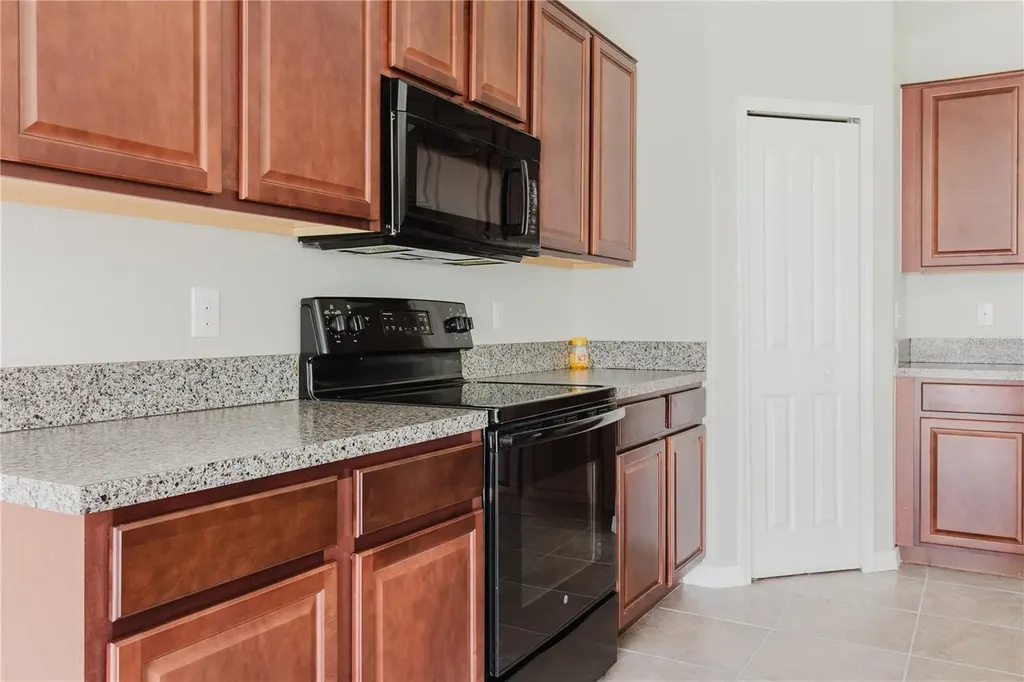304 Cascade Bend Ruskin FL 33570