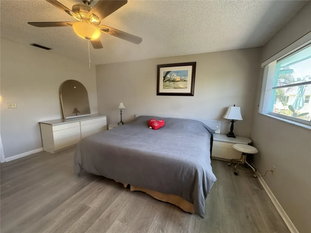 7007 Versailles N Pinellas Park FL 33781