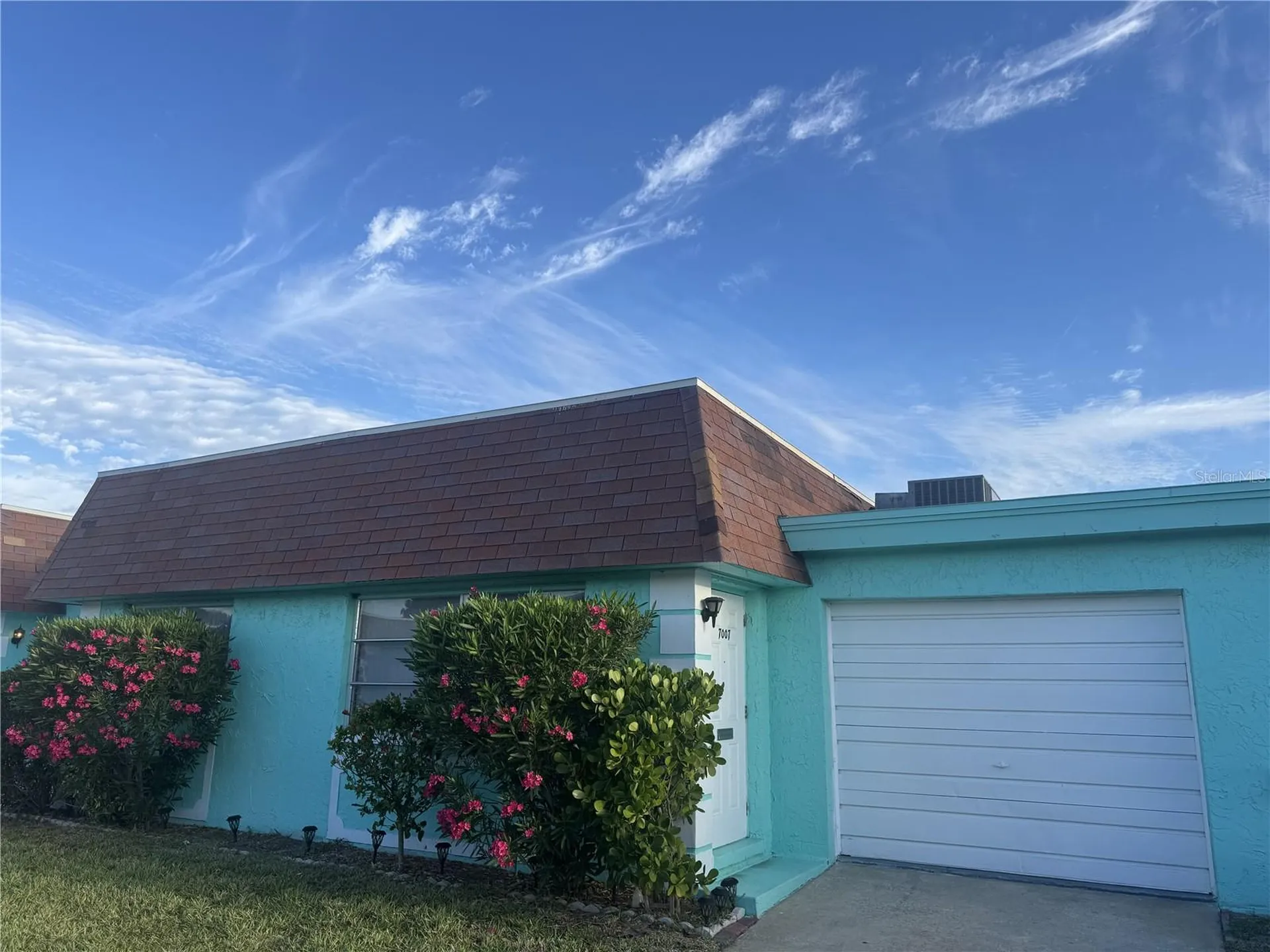 7007 Versailles N Pinellas Park FL 33781