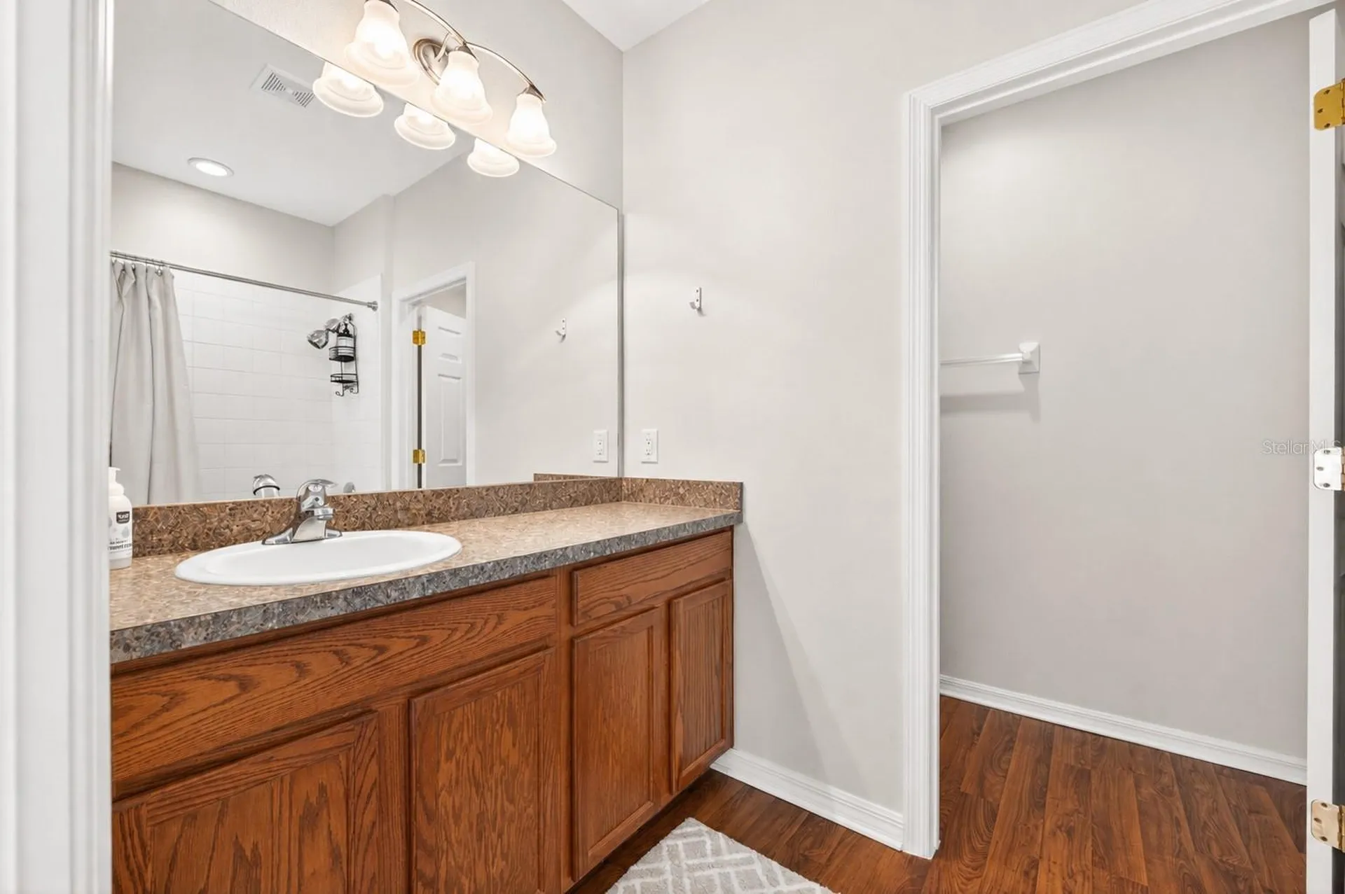 1346 Grantham Drive Sarasota FL 34234