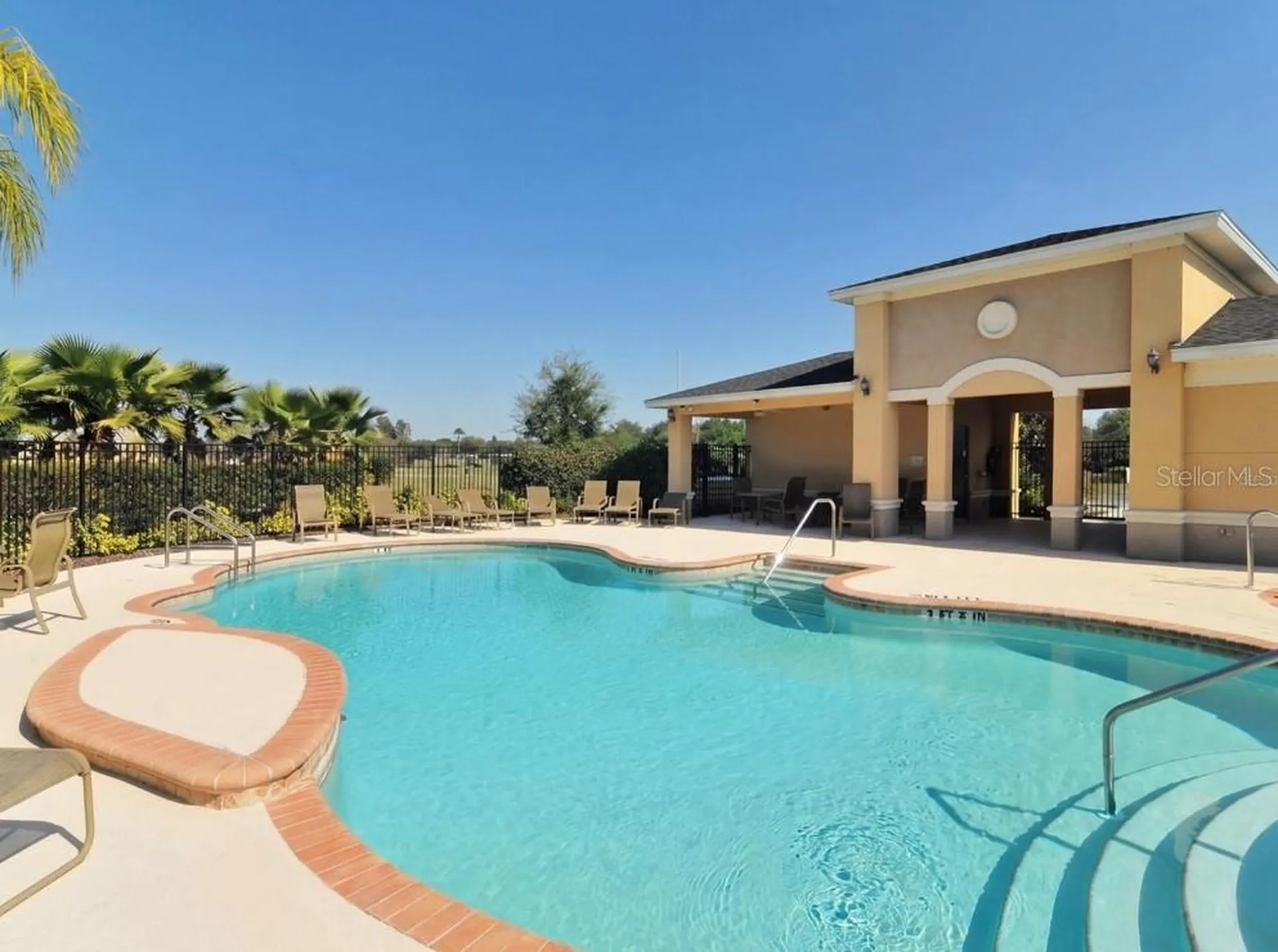 1346 Grantham Drive Sarasota FL 34234