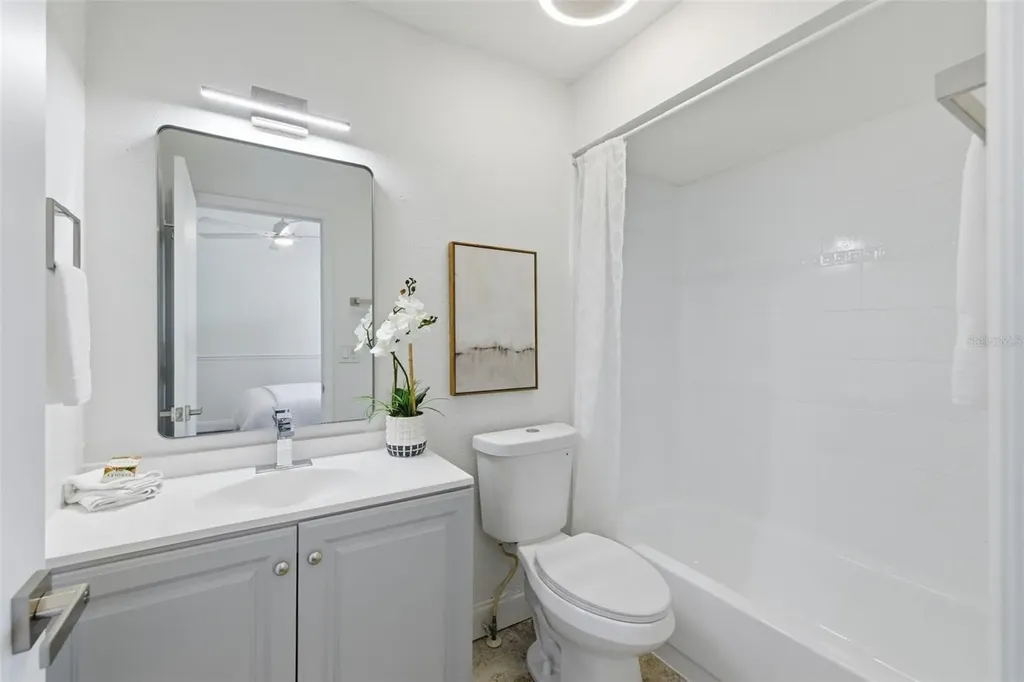 1555 Chateaux De Ville Court Clearwater FL 33764