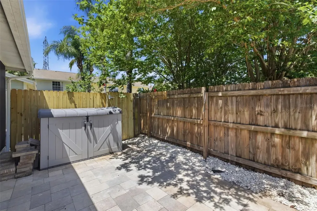 1555 Chateaux De Ville Court Clearwater FL 33764