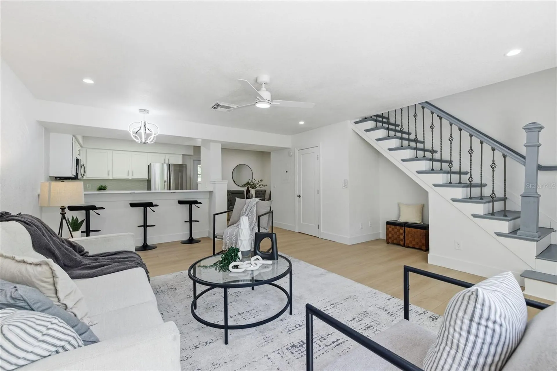 1555 Chateaux De Ville Court Clearwater FL 33764