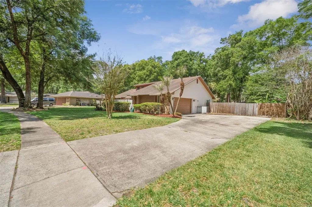 424 Knoll Tree Lane Apopka FL 32712