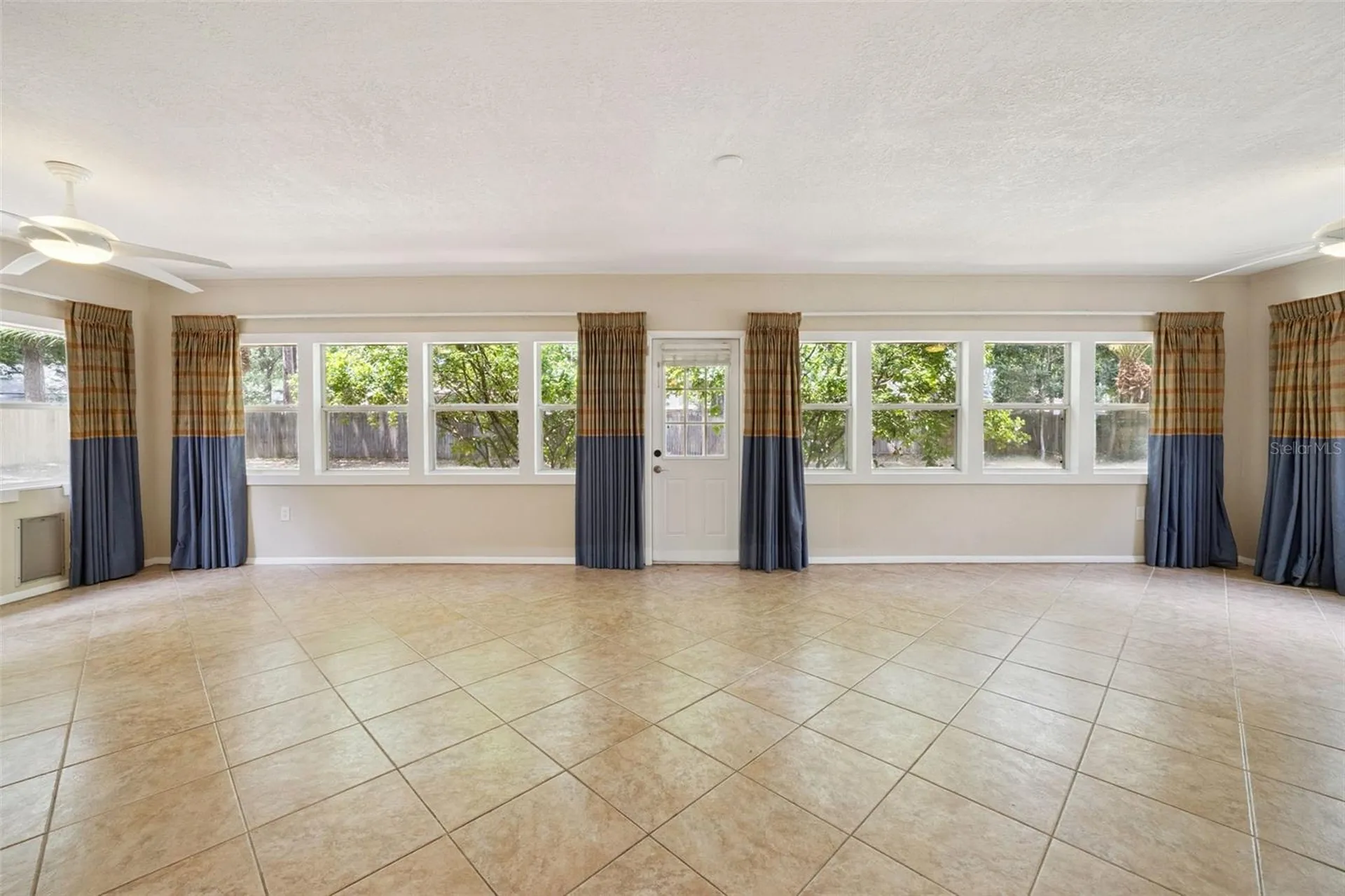 424 Knoll Tree Lane Apopka FL 32712