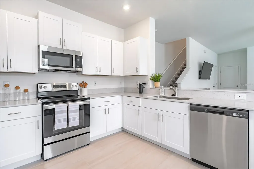 5095 Capri Harbor Drive Wimauma FL 33598