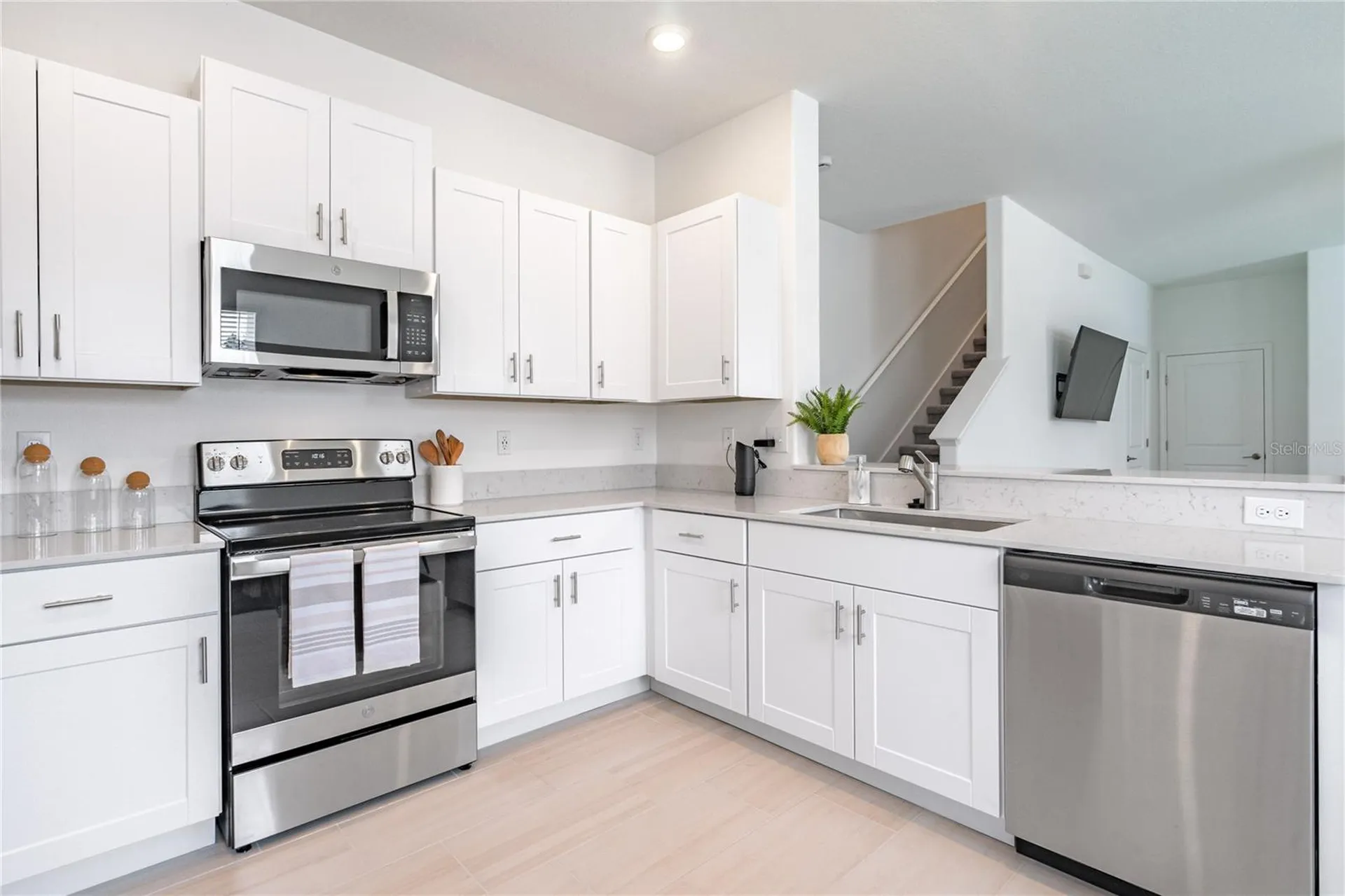 5095 Capri Harbor Drive Wimauma FL 33598
