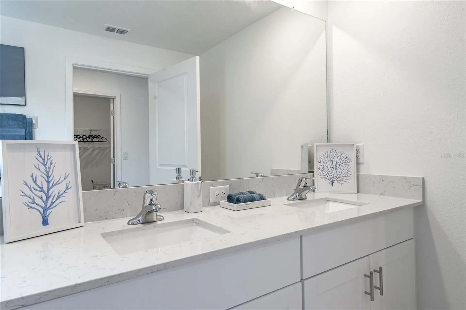 5095 Capri Harbor Drive Wimauma FL 33598