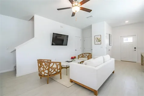 5095 Capri Harbor Drive Wimauma FL 33598