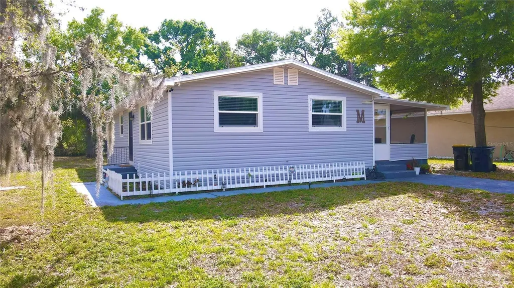 111 NE Palencia Road Auburndale FL 33823
