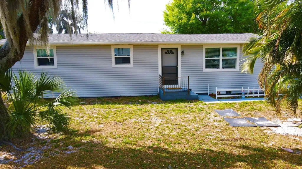 111 NE Palencia Road Auburndale FL 33823