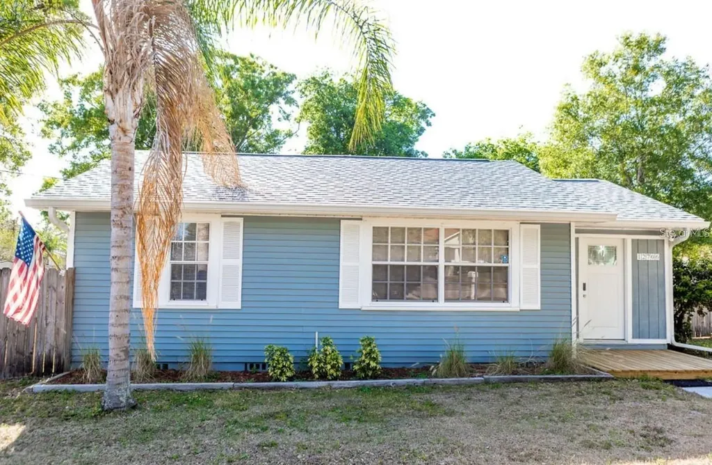 12706 Forest Street Tampa FL 33612