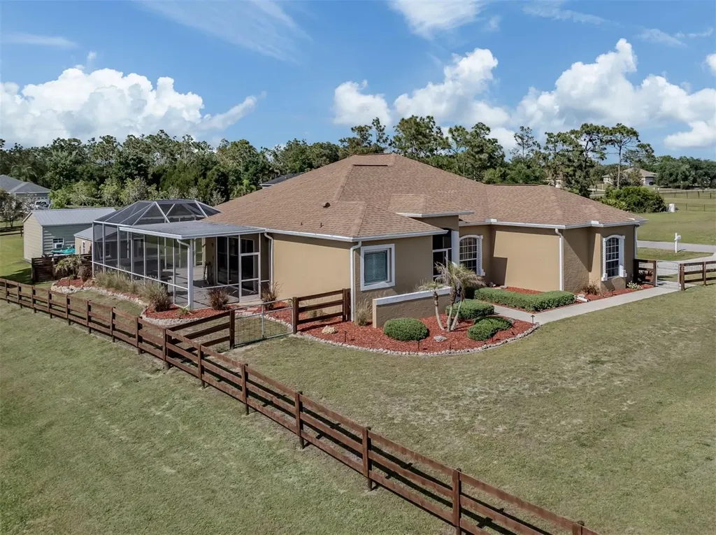 8140 260th Street E Myakka City FL 34251