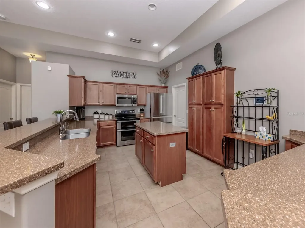 8140 260th Street E Myakka City FL 34251