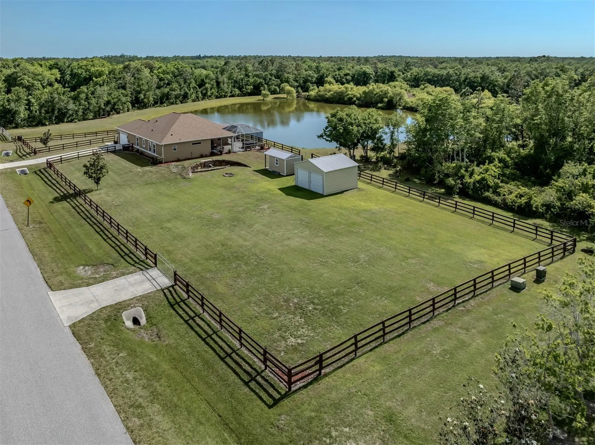 8140 260th Street E Myakka City FL 34251