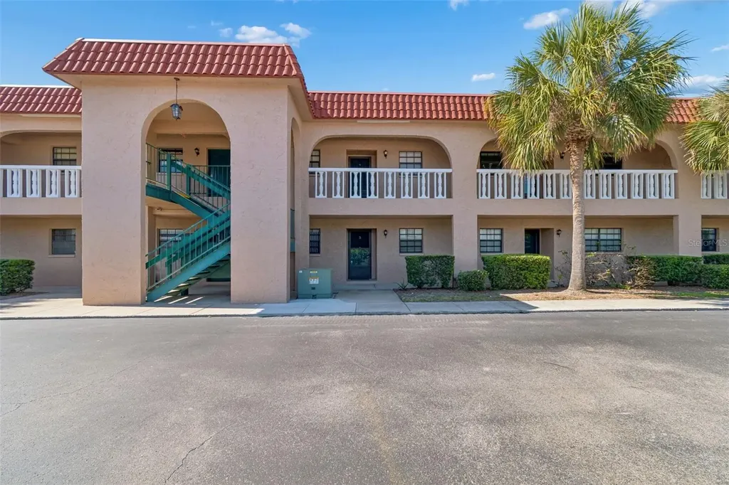 1750 Belleair Forest Drive Belleair FL 33756