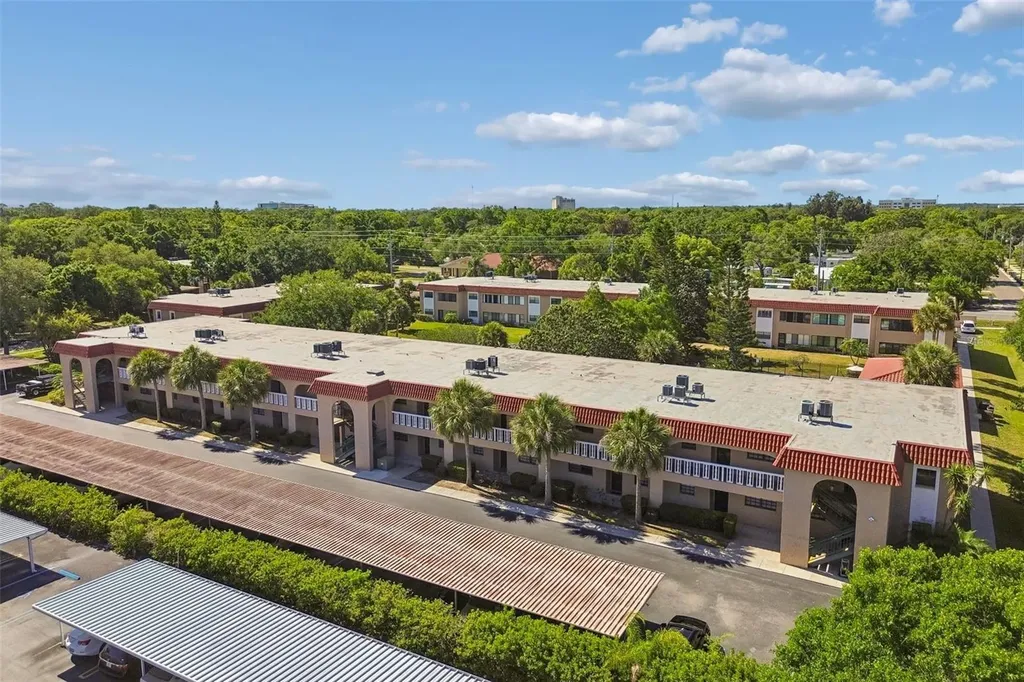 1750 Belleair Forest Drive Belleair FL 33756