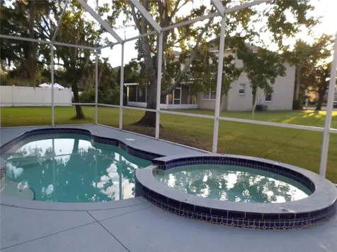 19407 Sandy Springs Circle Lutz FL 33558