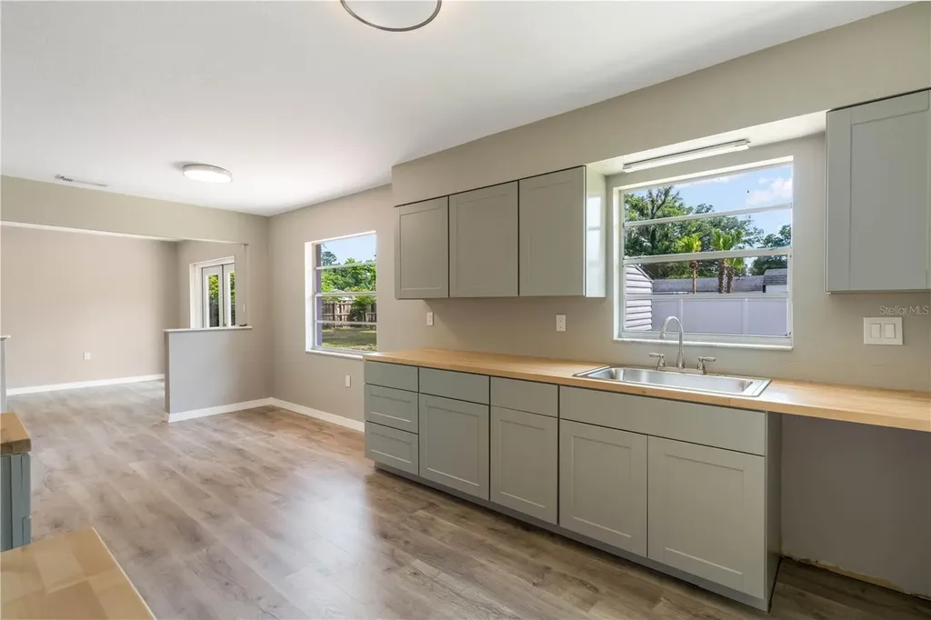2100 NE 52nd Street Ocala FL 34479