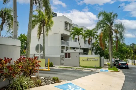 Cond Caparra Chalets 8 Guaynabo PR 00966