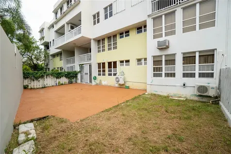 Cond Caparra Chalets 8 Guaynabo PR 00966